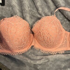 BNWOT Victoria's Secret Lace Embellished Bra in Peach